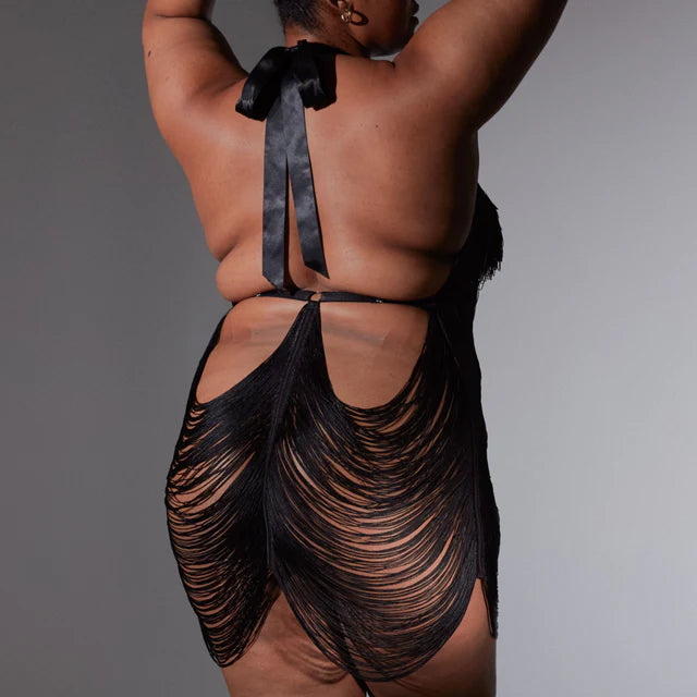 On the Fringes Slip in Black