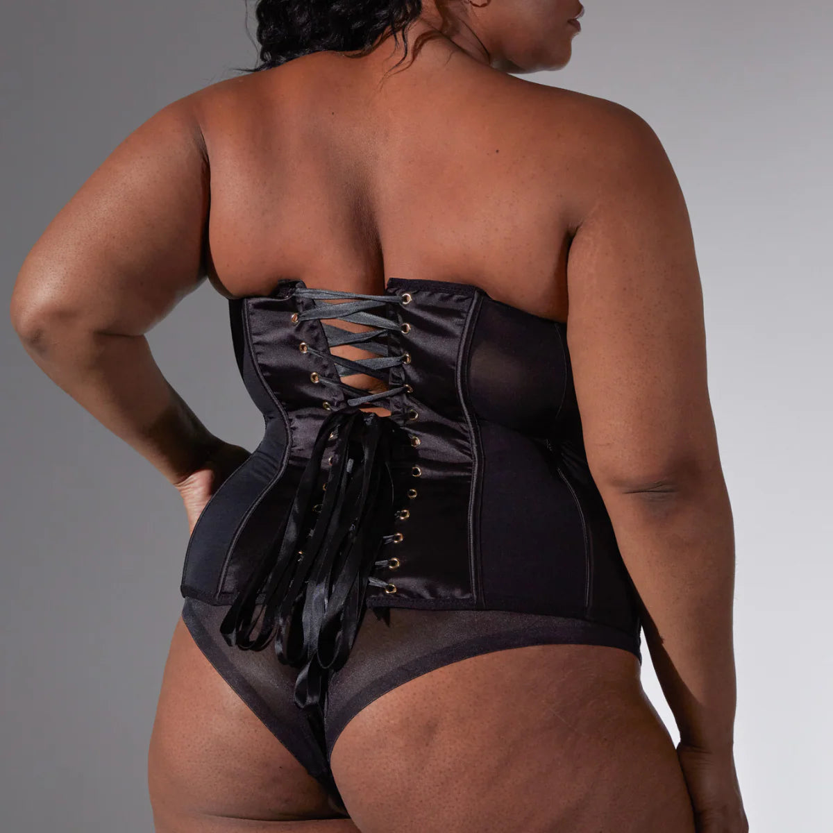 Cirsi the Sorceress Embroidered Corset in Black