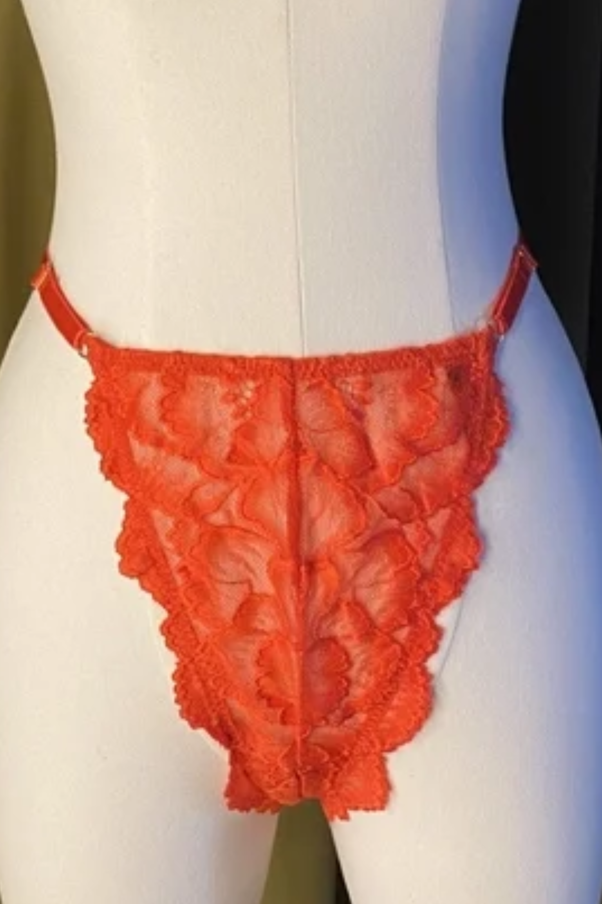 Kilo Brava Lace G-String in Tigerlilly
