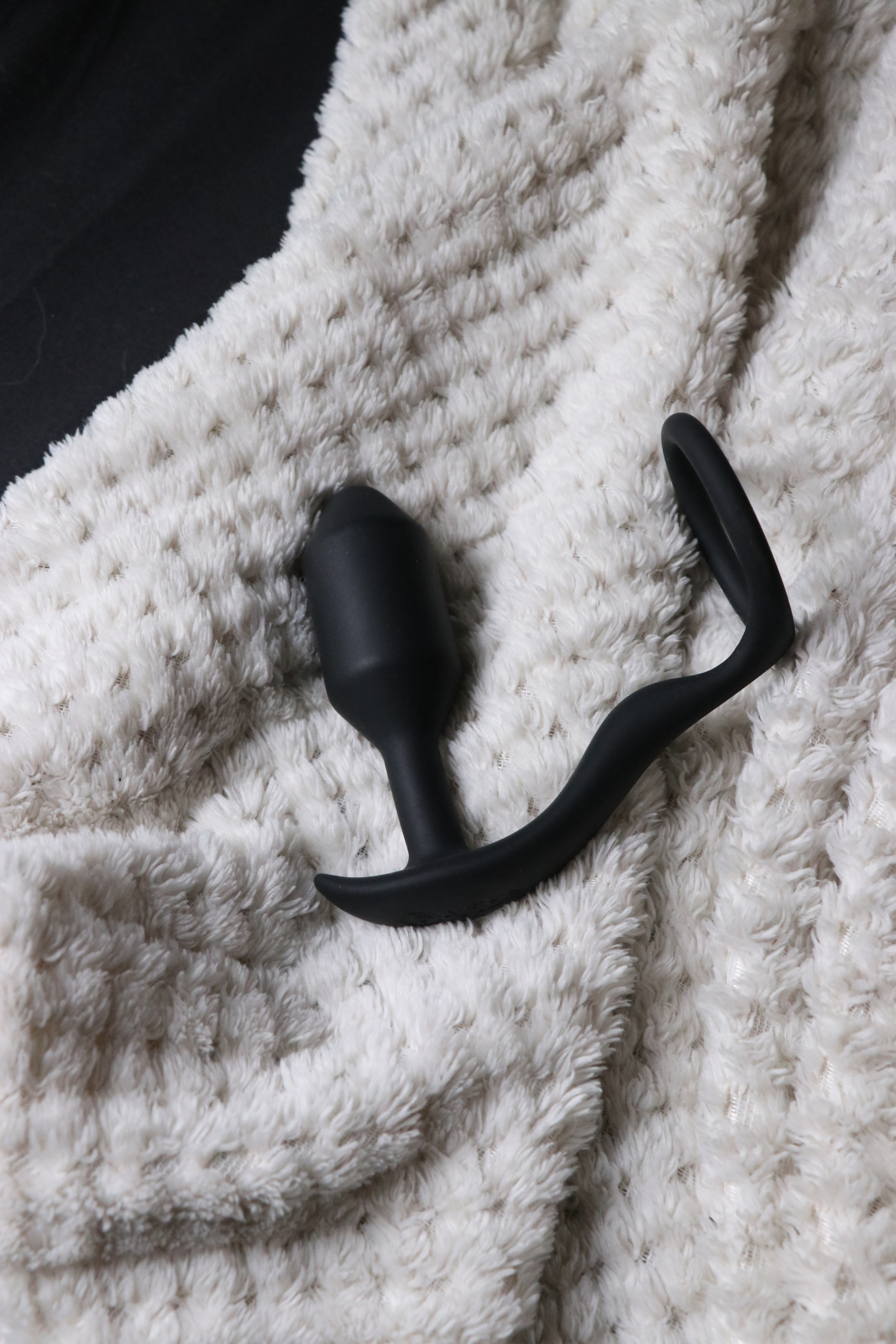 .B-Vibe Snug and Tug Cock Ring Plug