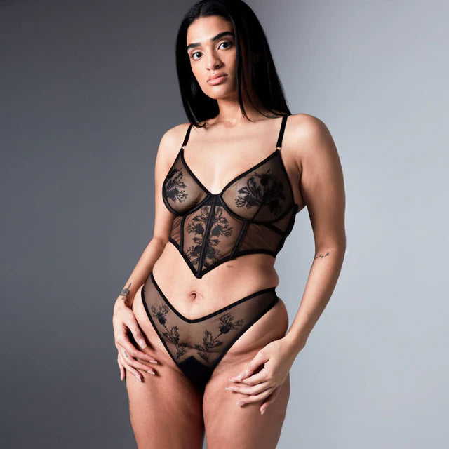 Verona's Courtyard Bustier in Black