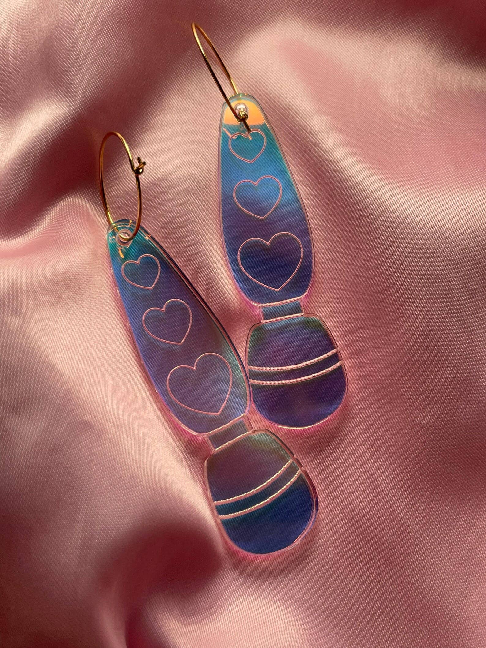 V-Day Vibrations Earrings in Iridescent