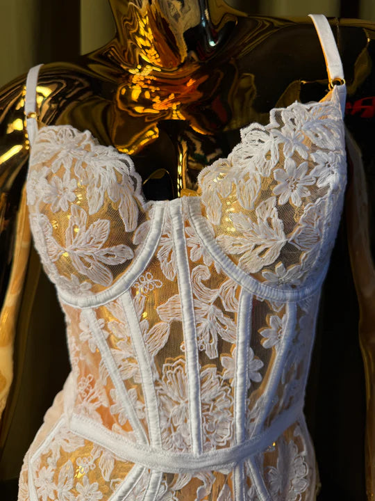 Kilo Brava Embroidery Underwire Teddy in White