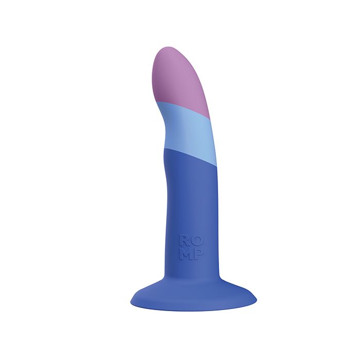 Piccolo Pegging Dildo in Small