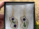 Body Form Floral Resin Earrings in Gold