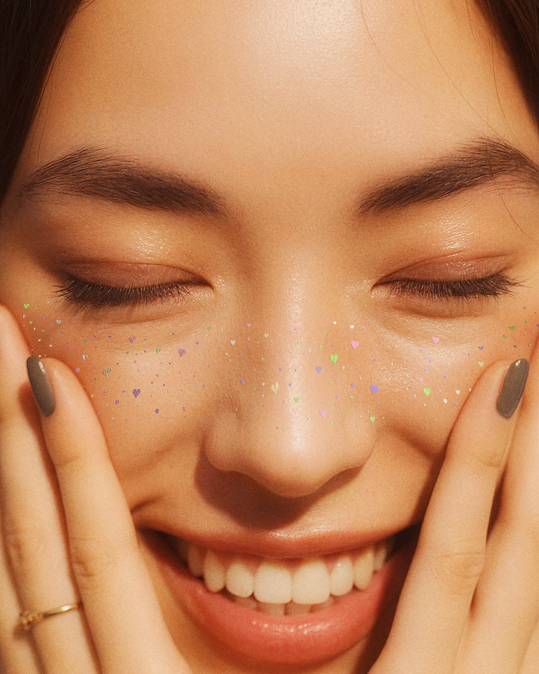 Fazit Glitter Freckles in Candy Hearts